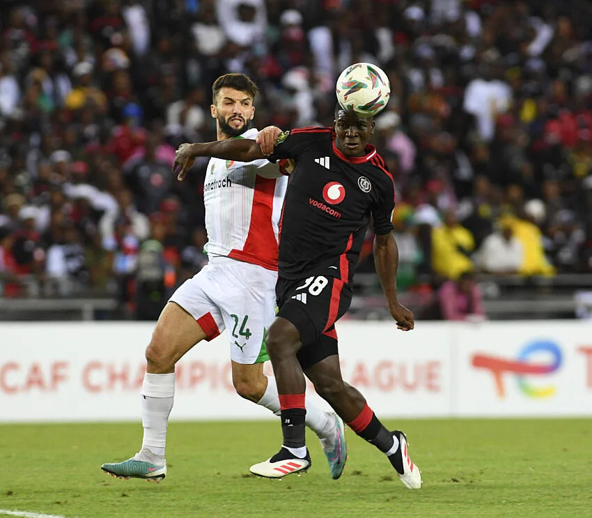 Mbekezeli Mbokazi, le pilier d’Orlando Pirates, séduit l’Europe et attise les convoitises