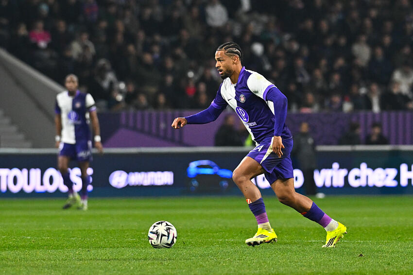 Toulouse écarte Frank Magri : un bras de fer qui fait polémique