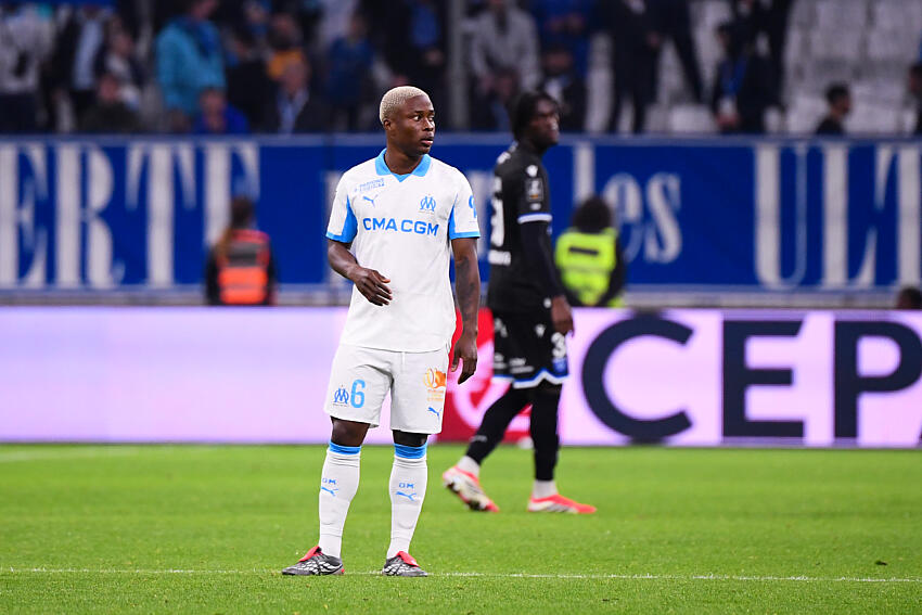 Tochukwu Nnadi, un transfert à 6 M€ qui tourne au casse-tête pour Marseille