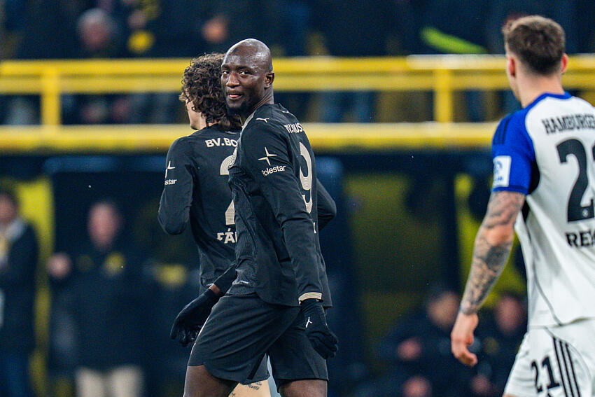 Dortmund sous pression : la clause surprise de Guirassy affole déjà le mercato