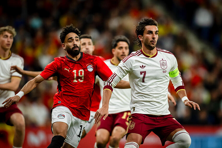 Espagne–Égypte : un chant scandaleux choque et indigne le football africain