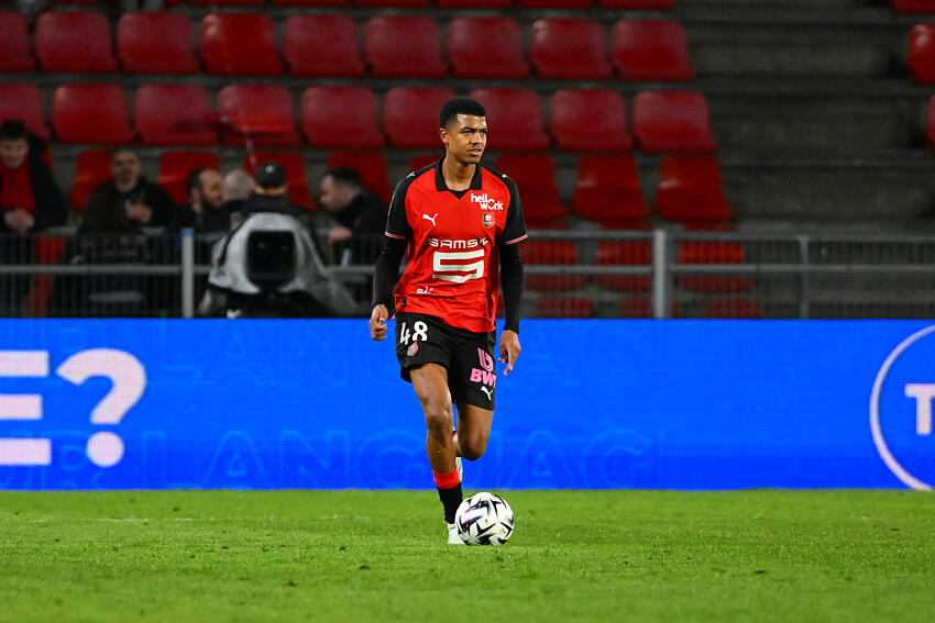 Rennes claque la porte au BVB : Abdelhamid Aït Boudlal prolonge !