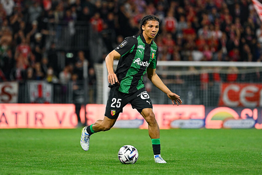 RC Lens : après le 3-3 fou contre Brest, Ismaëlo Ganiou s’impose comme le nouveau patron défensif