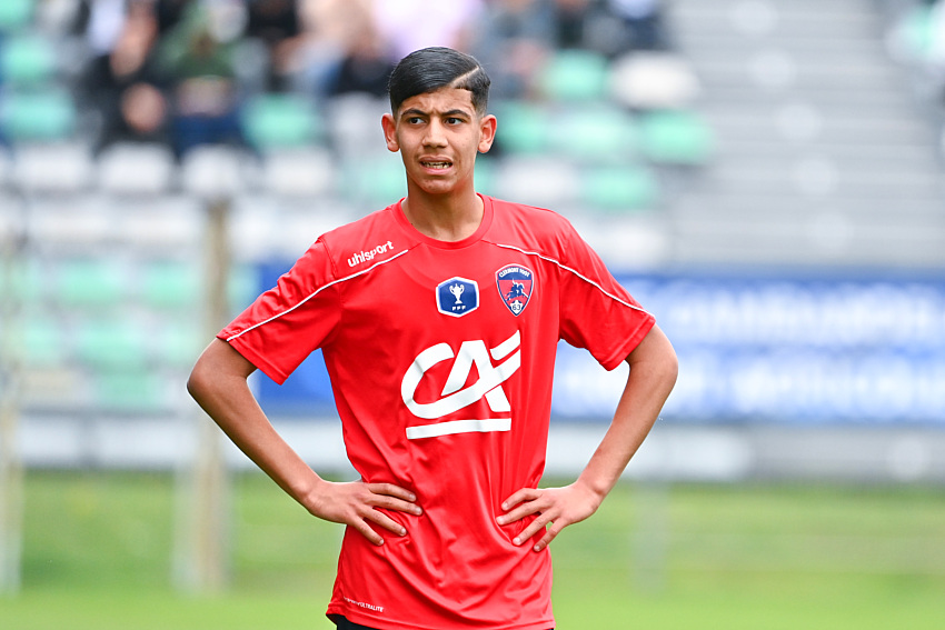Officiel : Marouane Admar signe son premier contrat professionnel avec Clermont Foot !