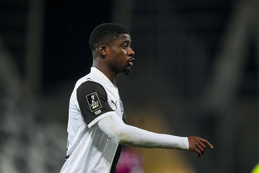 Hubert Velud appelle Rayan Lutin d&rsquo;Amiens SC — les Comores préparent leur été à Marrakech