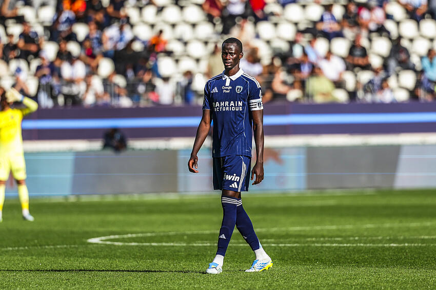 Mercato : Liverpool s&rsquo;attaque au Sénégalais Moustapha Mbow — le défenseur du Paris FC peut partir libre