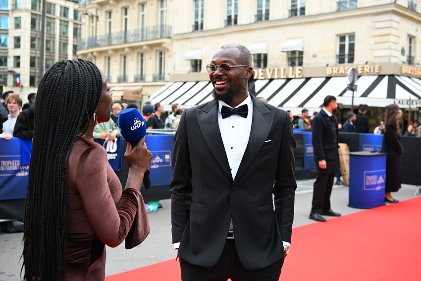 Hervé Koffi nominé meilleur gardien de Ligue 1 : l&rsquo;hommage mérité d&rsquo;une saison XXL avec Angers !