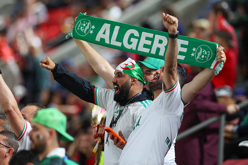 Mondial 2026 : la Suisse domine l’Algérie (2-0), Riyad Mahrez fait ses adieux
