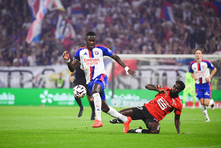 OL : coup dur pour Niakhaté, le choc face à Palace menacé !