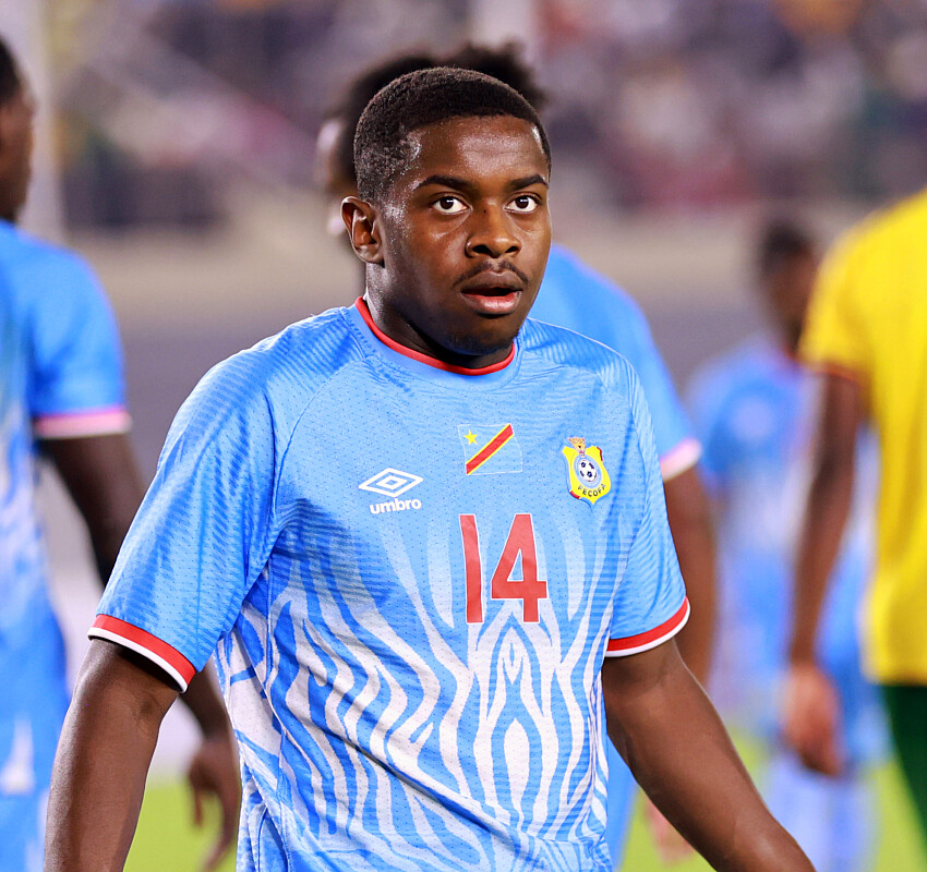 RD Congo : Noah Sadiki sorti en boitant face au Zimbabwe, Sunderland croise les doigts