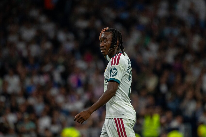 Real Madrid : Diomandé en larmes, Vinicius sent le danger !