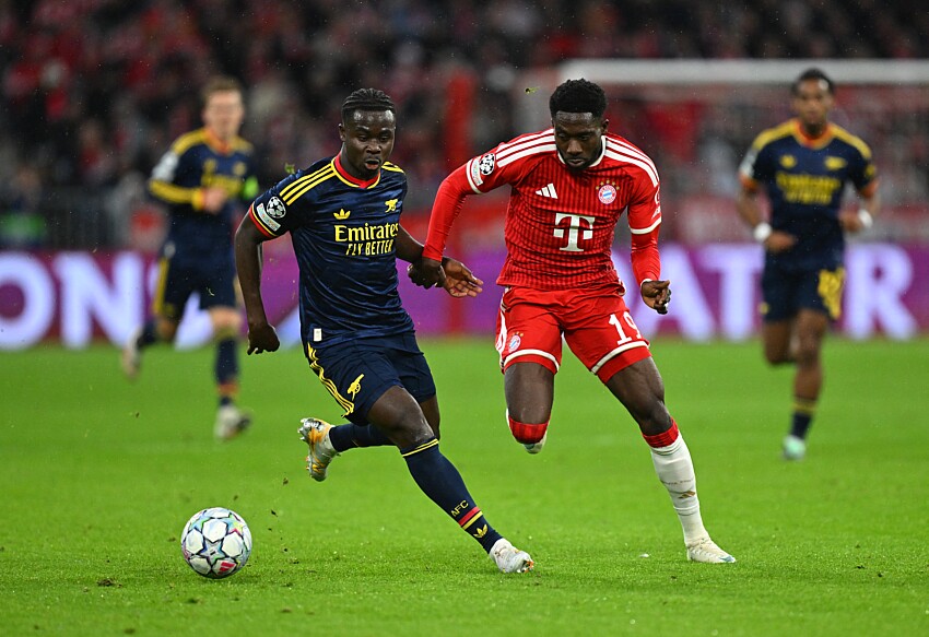 Arsenal : Saka touché au quadriceps, six à huit semaines d&rsquo;absence redoutées